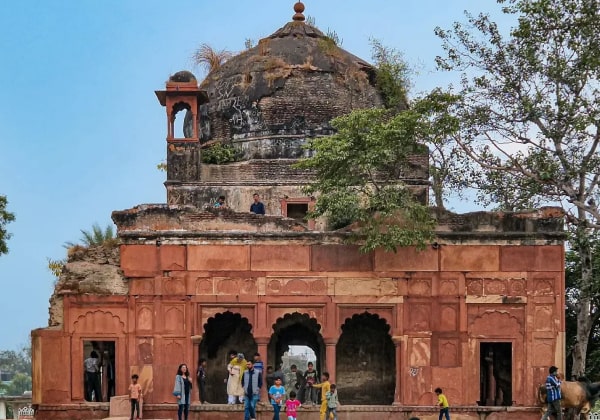 Nihalde Sati Temple noida1-min