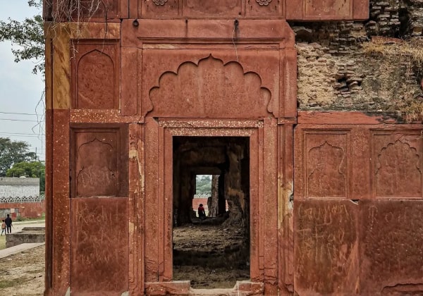 Nihalde Sati Temple noida3-min