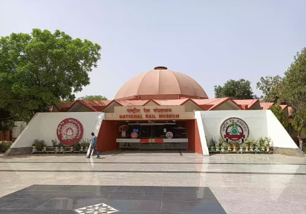 snu lake greater noida1-min